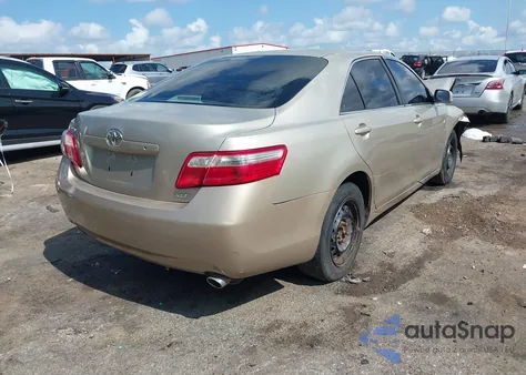 2007 Toyota Camry Xle V6 z USA, uszkodzony, nr VIN 4T1BK46K47U010547